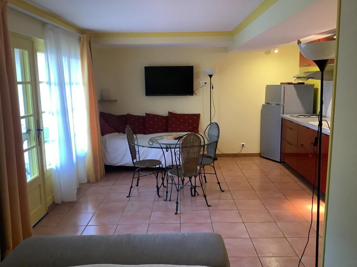 Residence Le Saint Victor Fontvieille Exterior photo